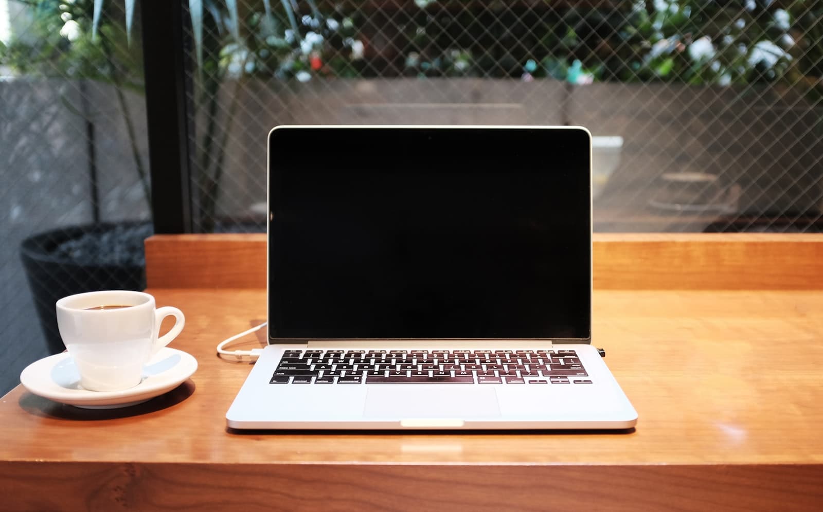 Grey-Market or Genuine? How to Buy a New Laptop in India That Keeps Its Warranty (2026)